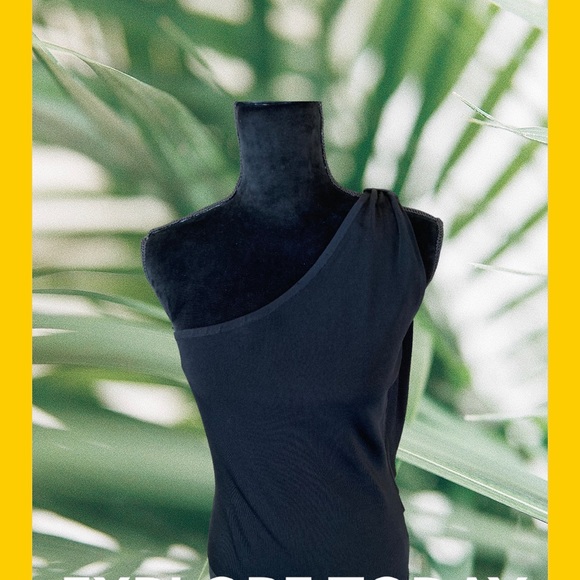 Per se Black One Shoulder Top - Picture 3 of 10